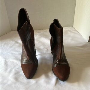 Liz Claiborne Brown Heeled Boots